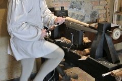 Fafaragó, esztergályos