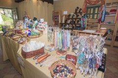 Gyöngyfűző mester